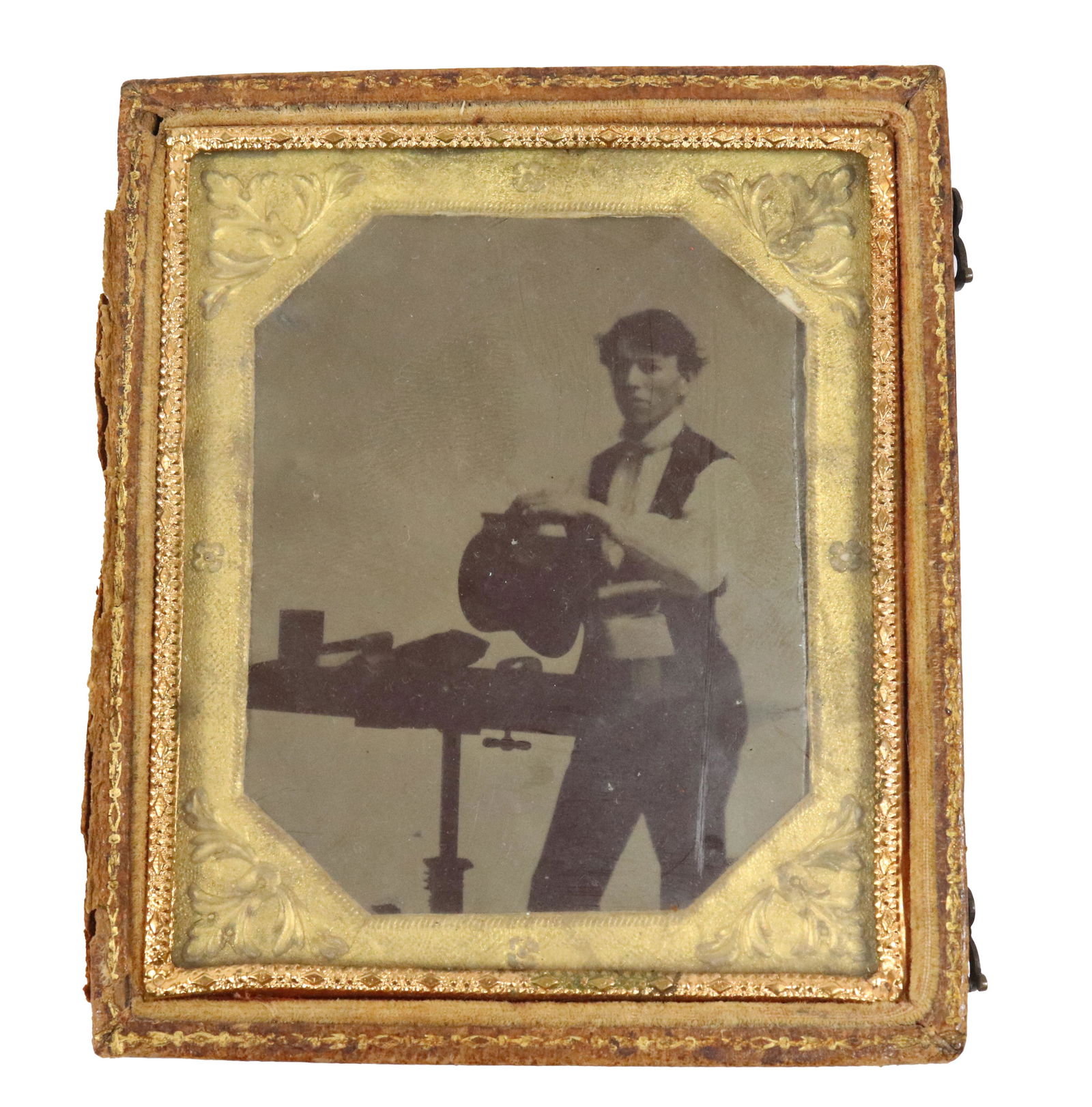 EARLY IRONING DAGUERREOTYPE (1 of 2)