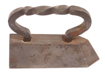 MINIATURE TAILOR IRON: TWIST HANDLE 3" L