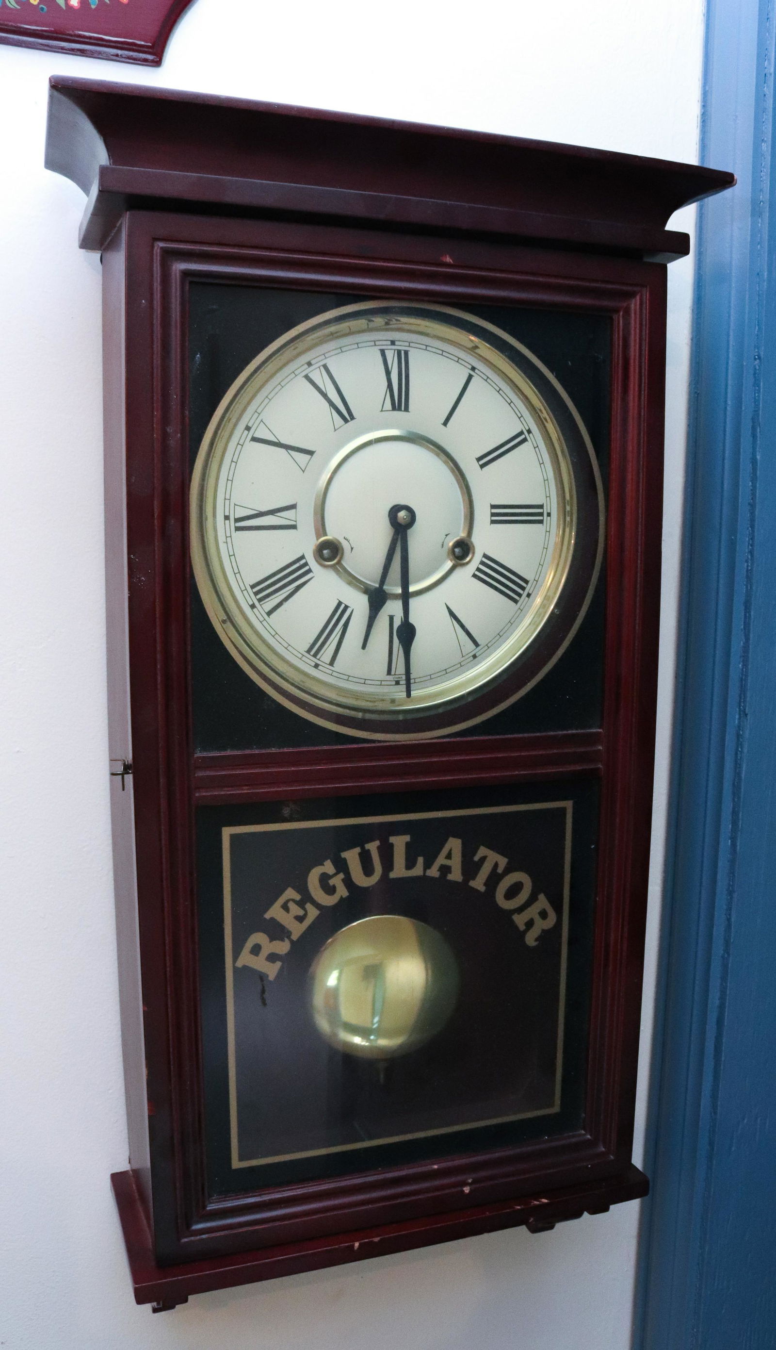 NEWER REGULATOR WALL CLOCK: WALL CLOCK, JAPAN Size: PLEASE READ THIS CAREFULLY AND FULLY BEFORE BIDDING - THIS IS AN ON-SITE AND LIVE IN PERSON AUCTION. PREVIEW WILL BE SUNDAY JULY 10TH FROM 10:00AM UNTIL 1:00PM. PICK-UP TIMES F