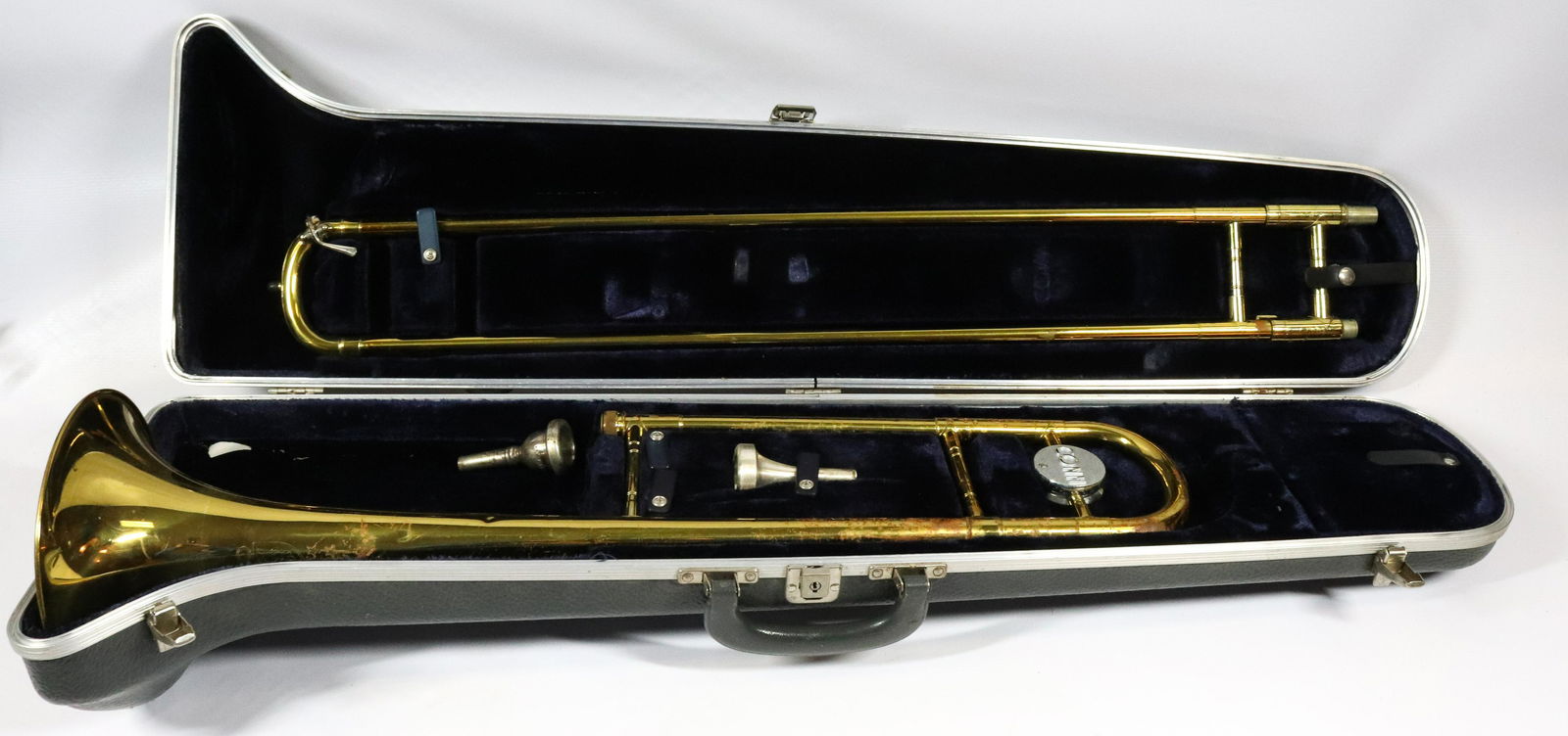 CONN TROMBONE WITH MOUTHPIECE AND CASE (1 of 3)