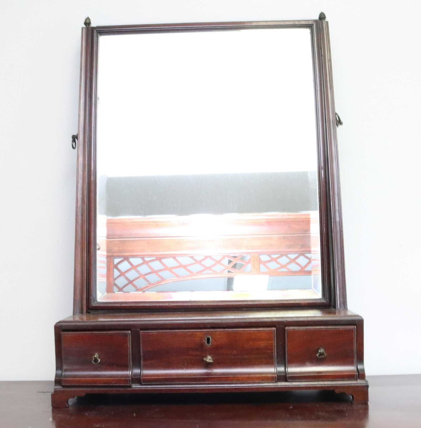 EARLY CHIPPENDALE STYLE SHAVING MIRROR (1 of 3)