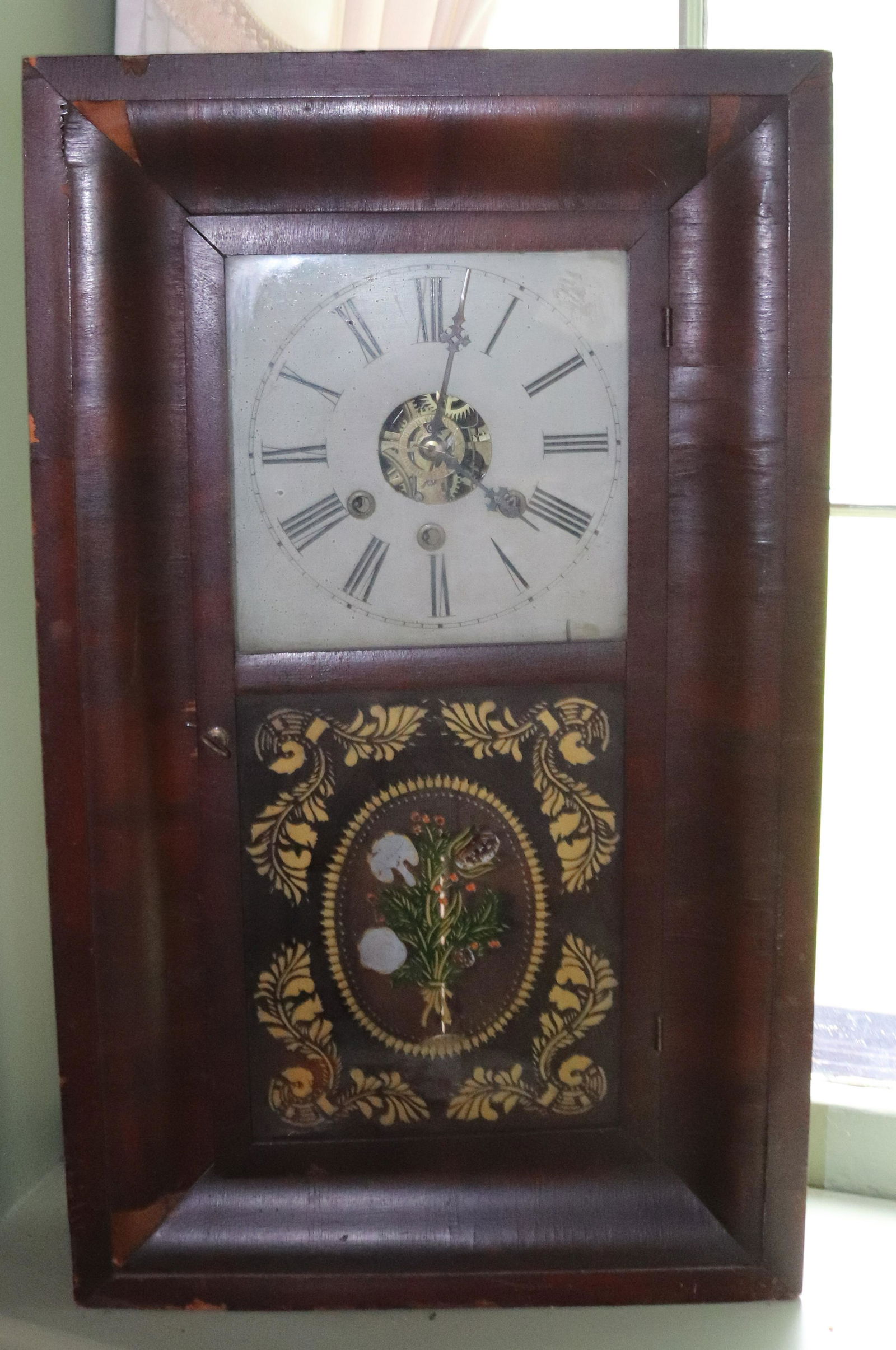 OGEE REVERSE PAINTED MANTLE CLOCK (1 of 2)