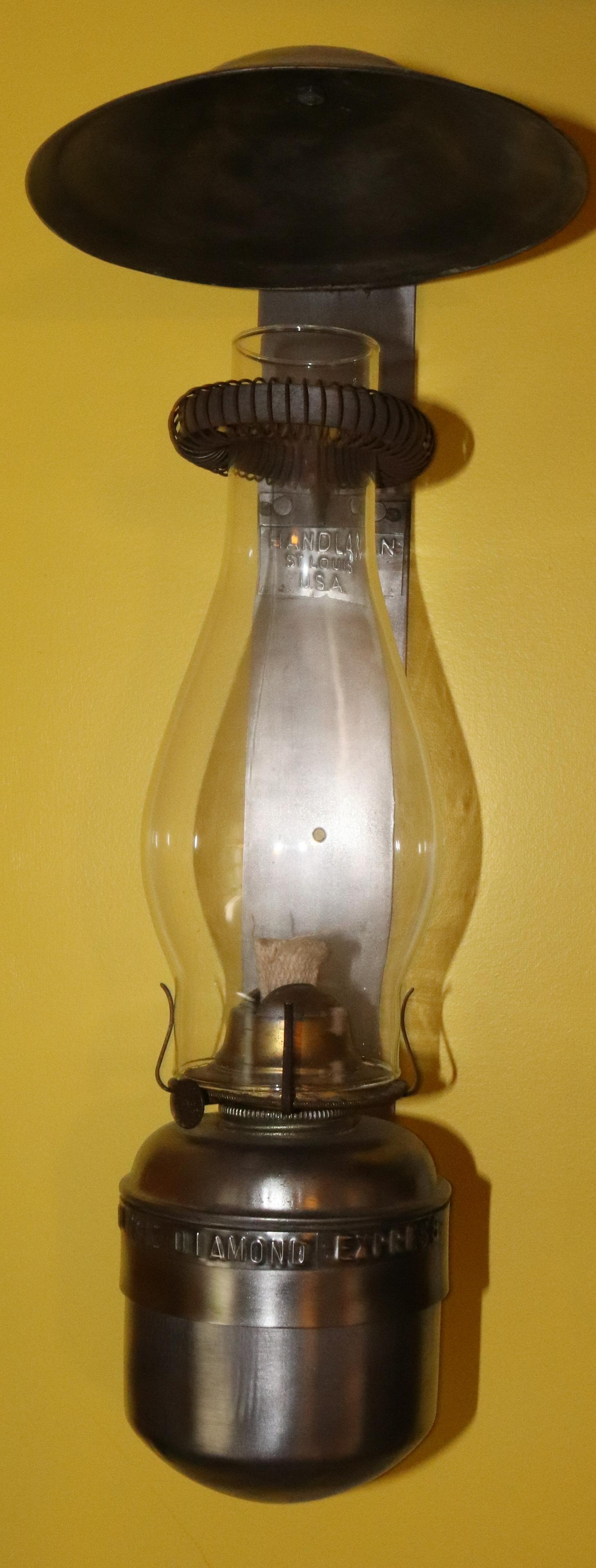 HANDLAN WALL MOUNTED RAILROAD CAR KEROSENE LAMP (1 of 3)