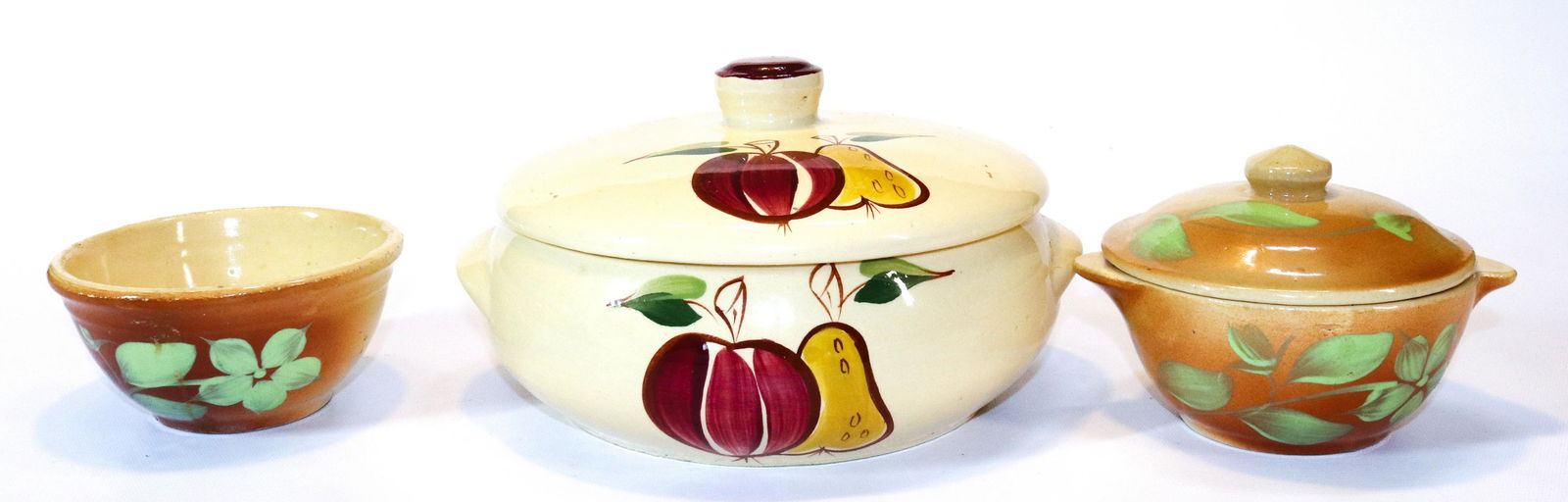 WATT WARE ESMOND CASSEROLE AND TWO SILHOUETTE PIECES (1 of 4)