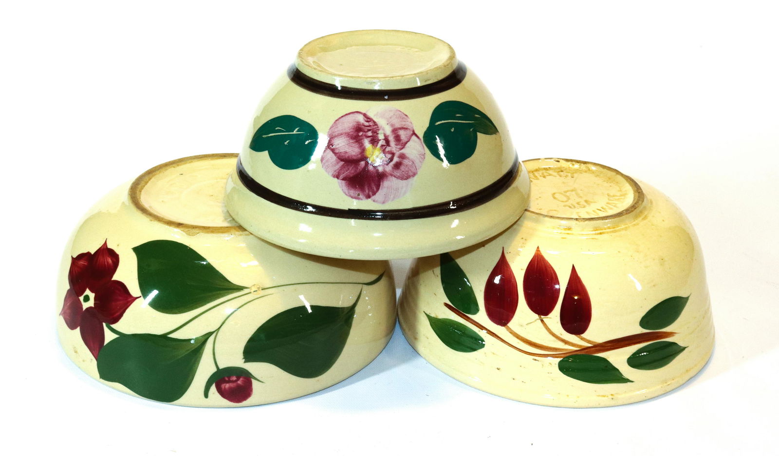 (3) WATT WARE BOWLS IN VARIOUS PATTERNS (1 of 3)