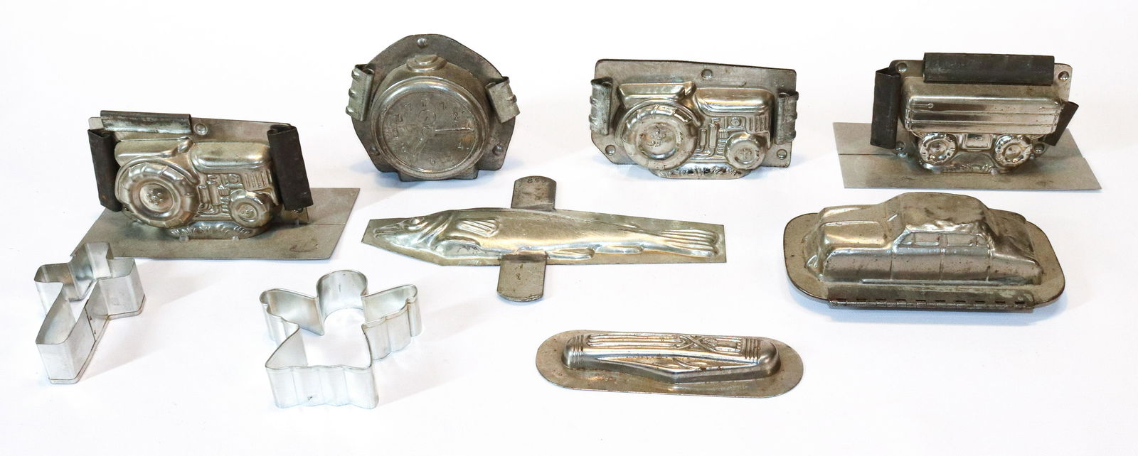 GROUP LOT OF CHOCOLATE MOLDS (1 of 4)