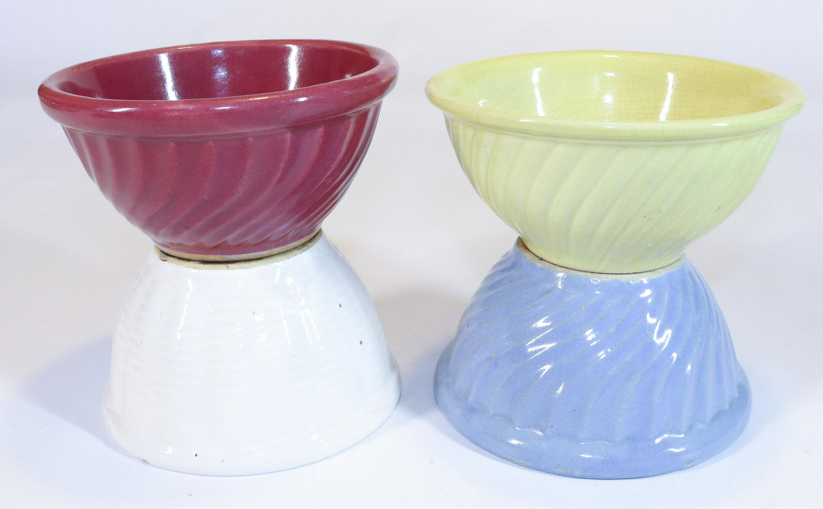 (4) WATT WARE SMALL MIXING BOWLS (1 of 3)