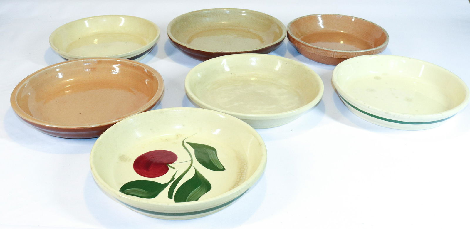 (7) WATT WARE PIE PLATES (1 of 4)