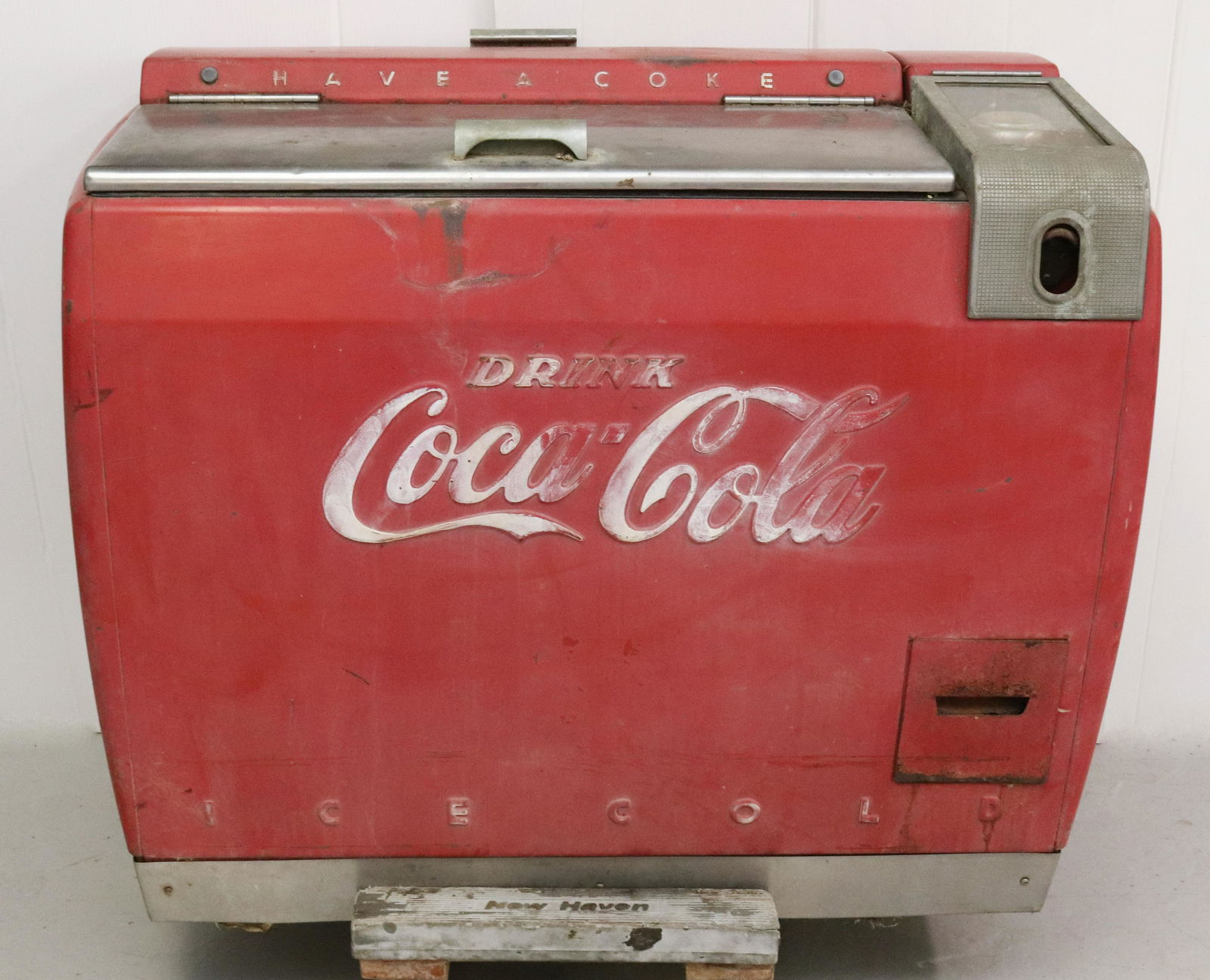 VINTAGE COCA-COLA CHEST COOLER (1 of 8)