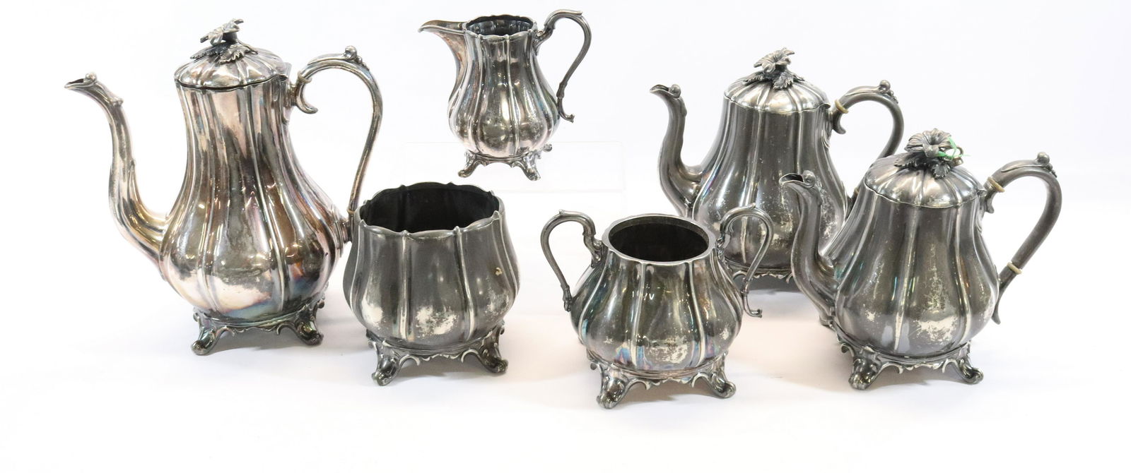 ANTIQUE REED & BARTON TEA SERVICE (1 of 4)