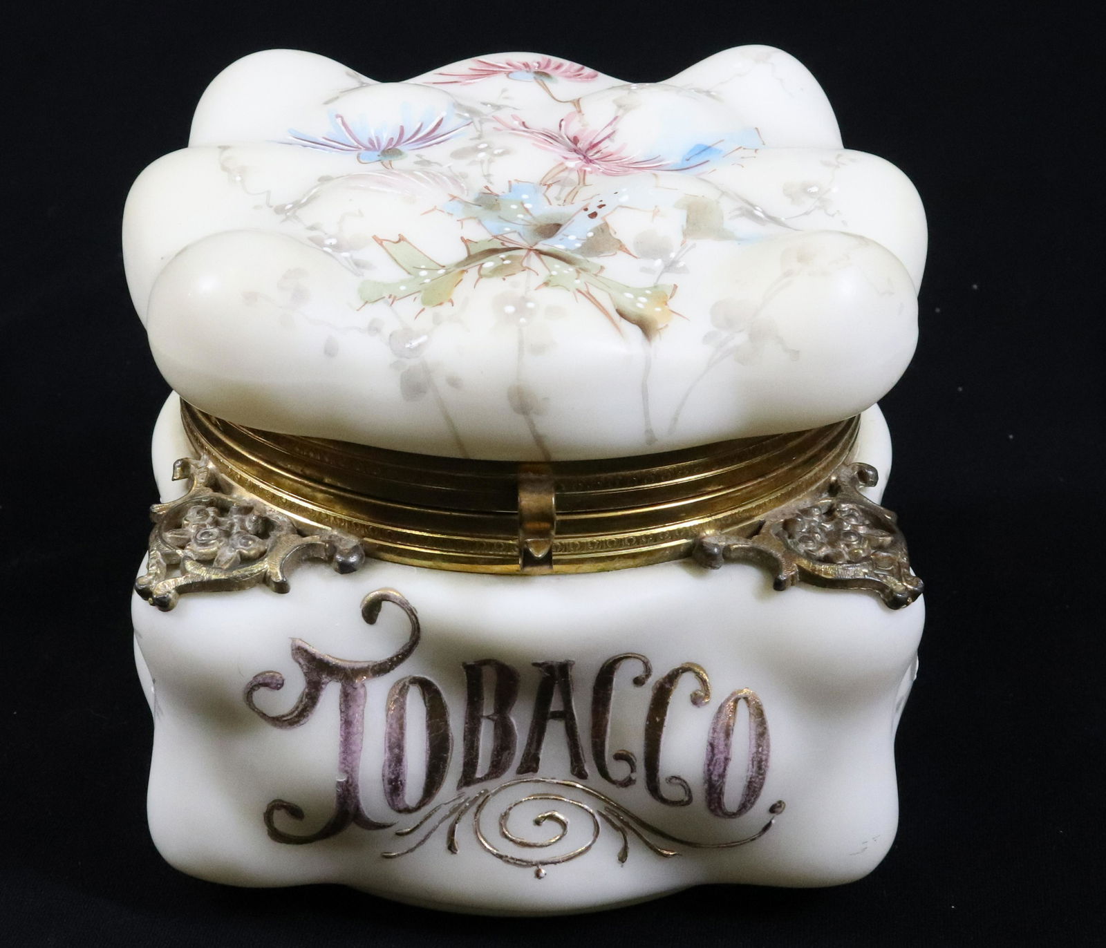 WAVECREST CF MONROE TOBACCO BOX (1 of 7)