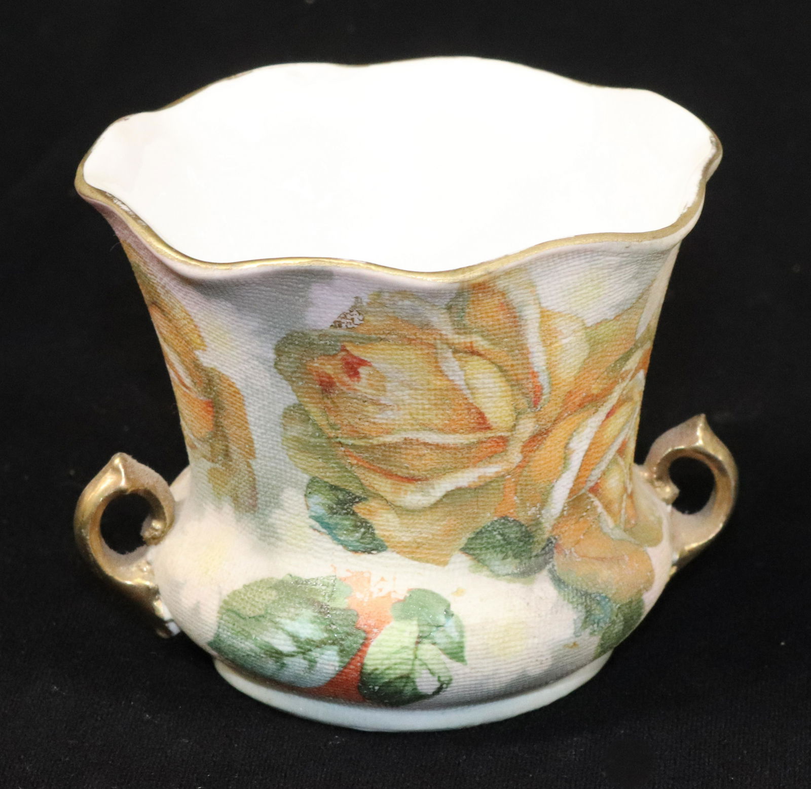 ROYAL BAYREUTH TAPESTRY VASE (1 of 3)