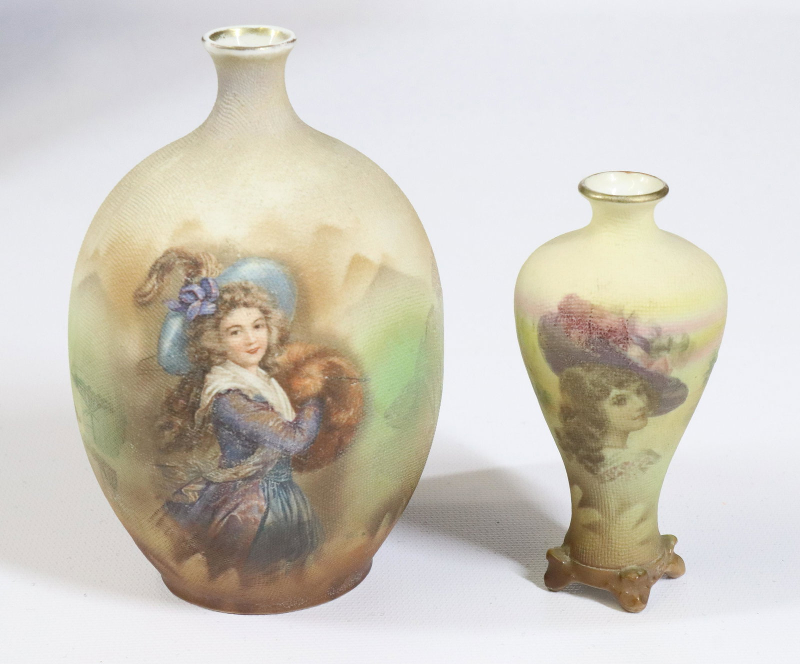 ROYAL BAYREUTH TAPESTRY VASES (1 of 3)