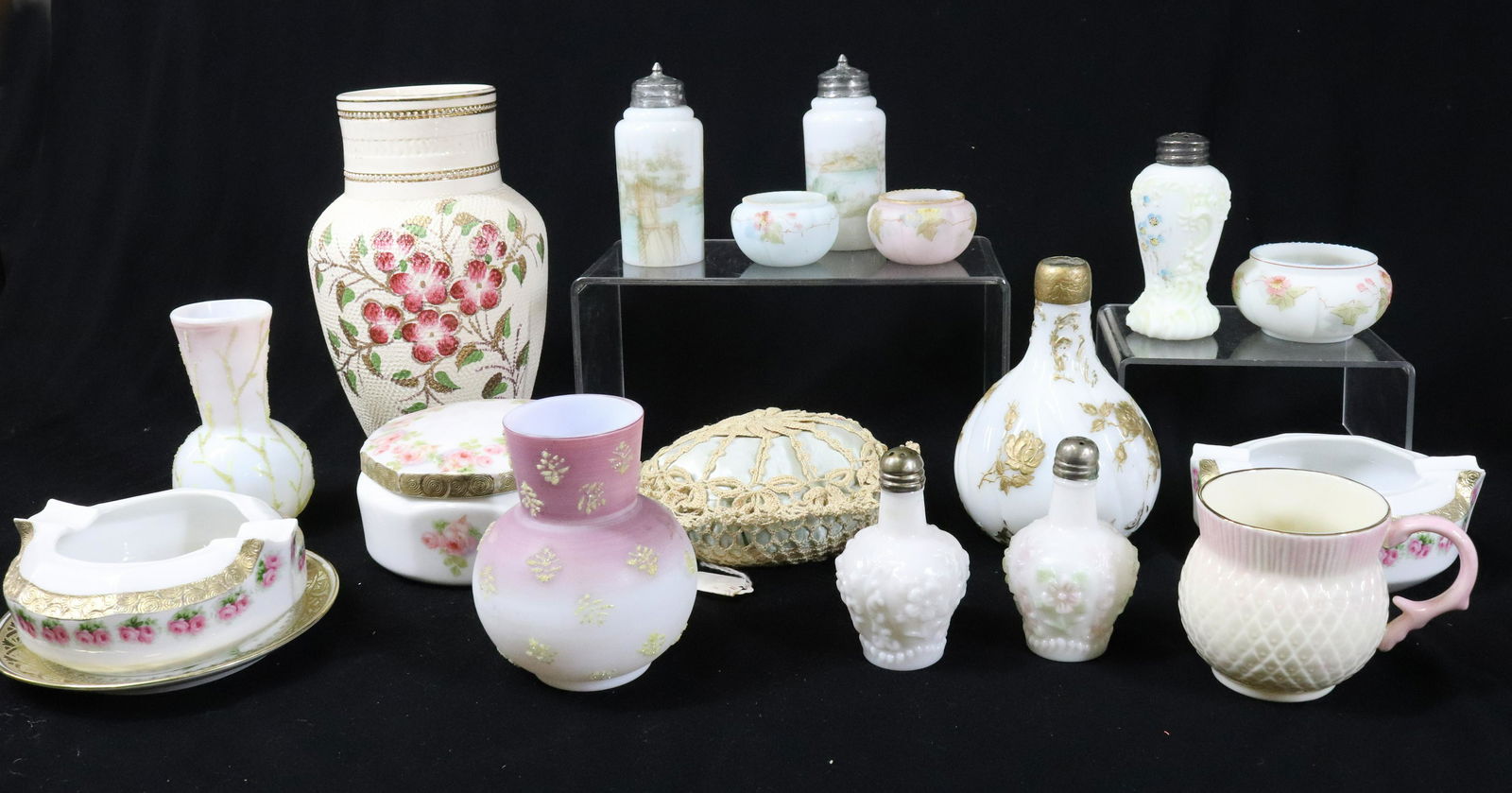 GLASS CHINA VINTAGE TRAY LOT (1 of 5)