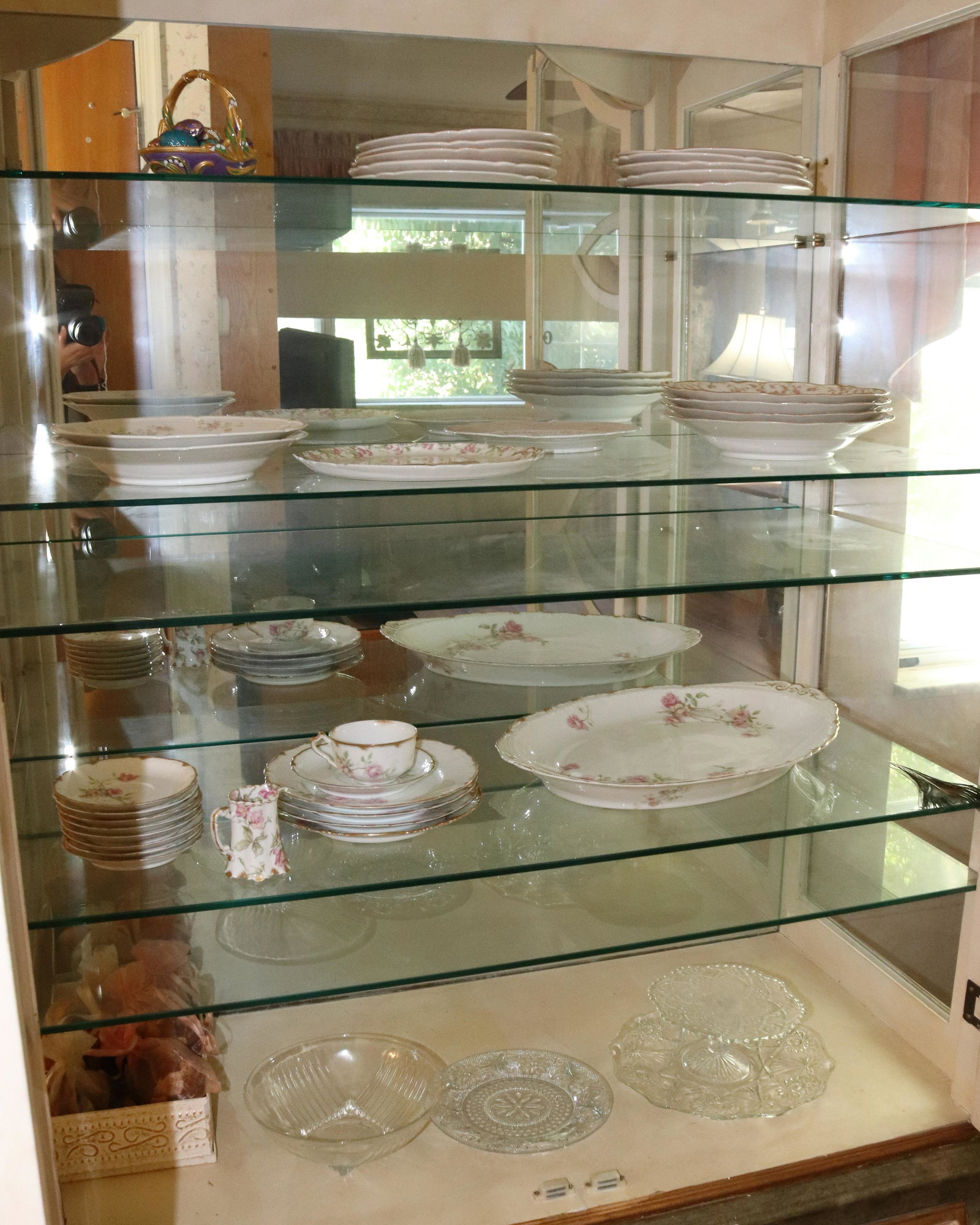 FRENCH POTTERY AND PORCELAIN LOT (1 of 9)