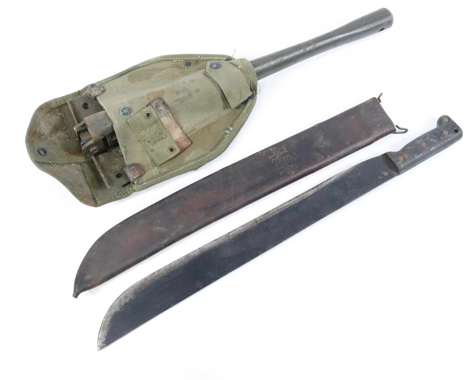 PR OF MILITARY ITEMS: US SIGNAL CORPS LC14A MACHETE AND WW2 SHOVEL