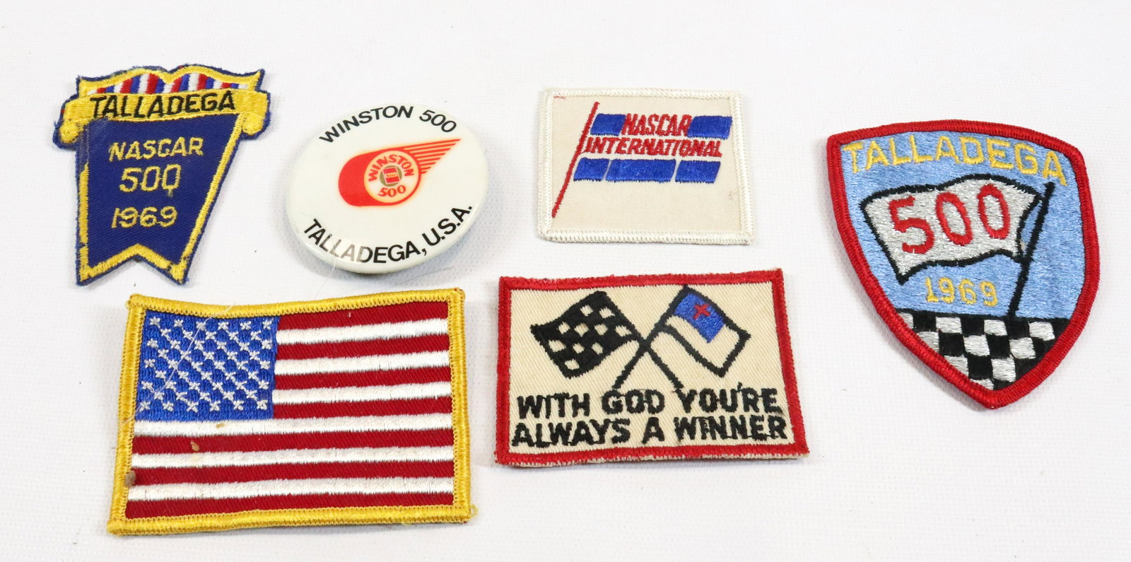 LOT OF VINTAGE RACING PATCHES: (2) 1969 TALLADEGA NASCAR PATCHES, WINSTON 500 PIN AND MORE