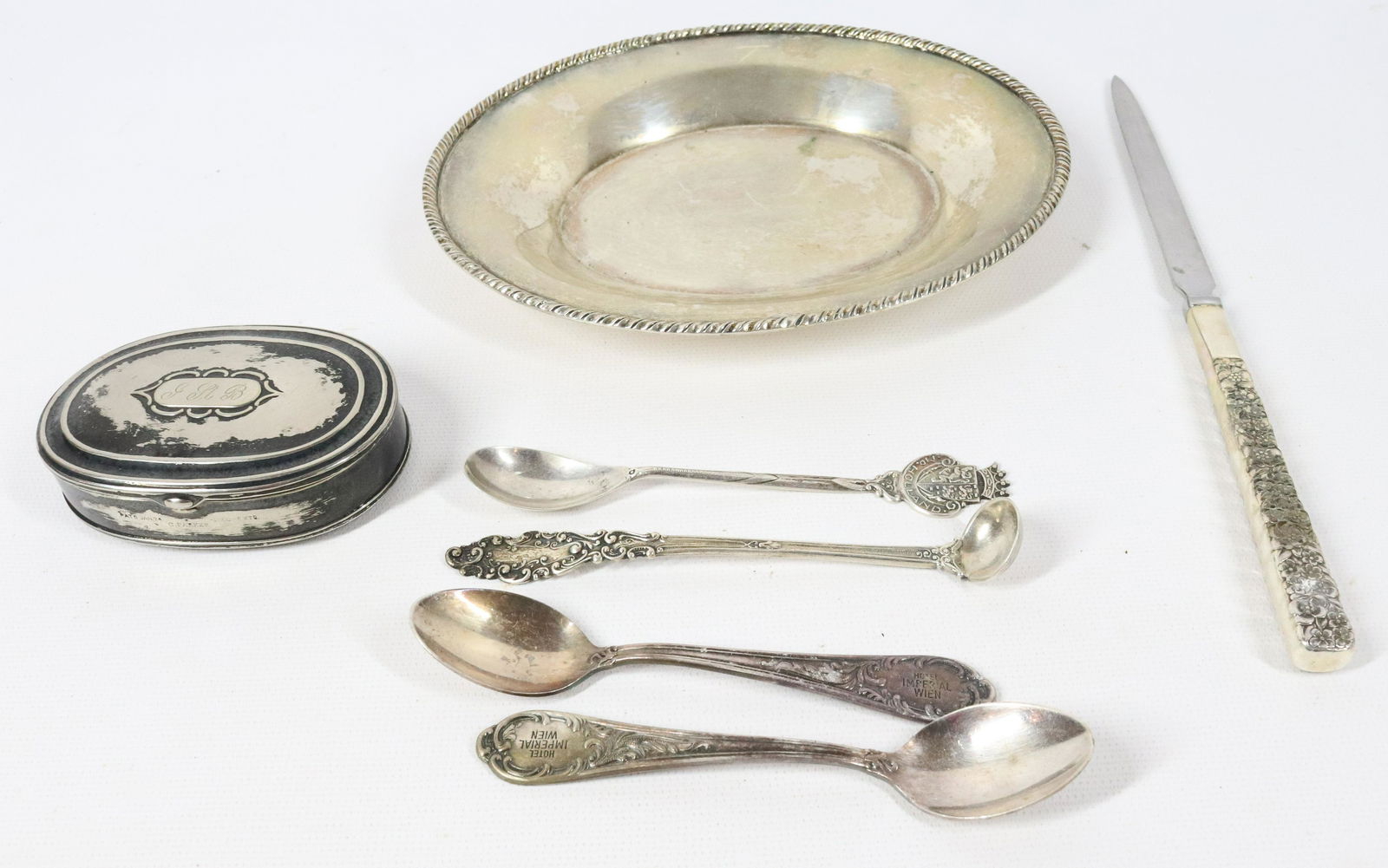 LOT OF SILVER ITEMS (1 of 6)