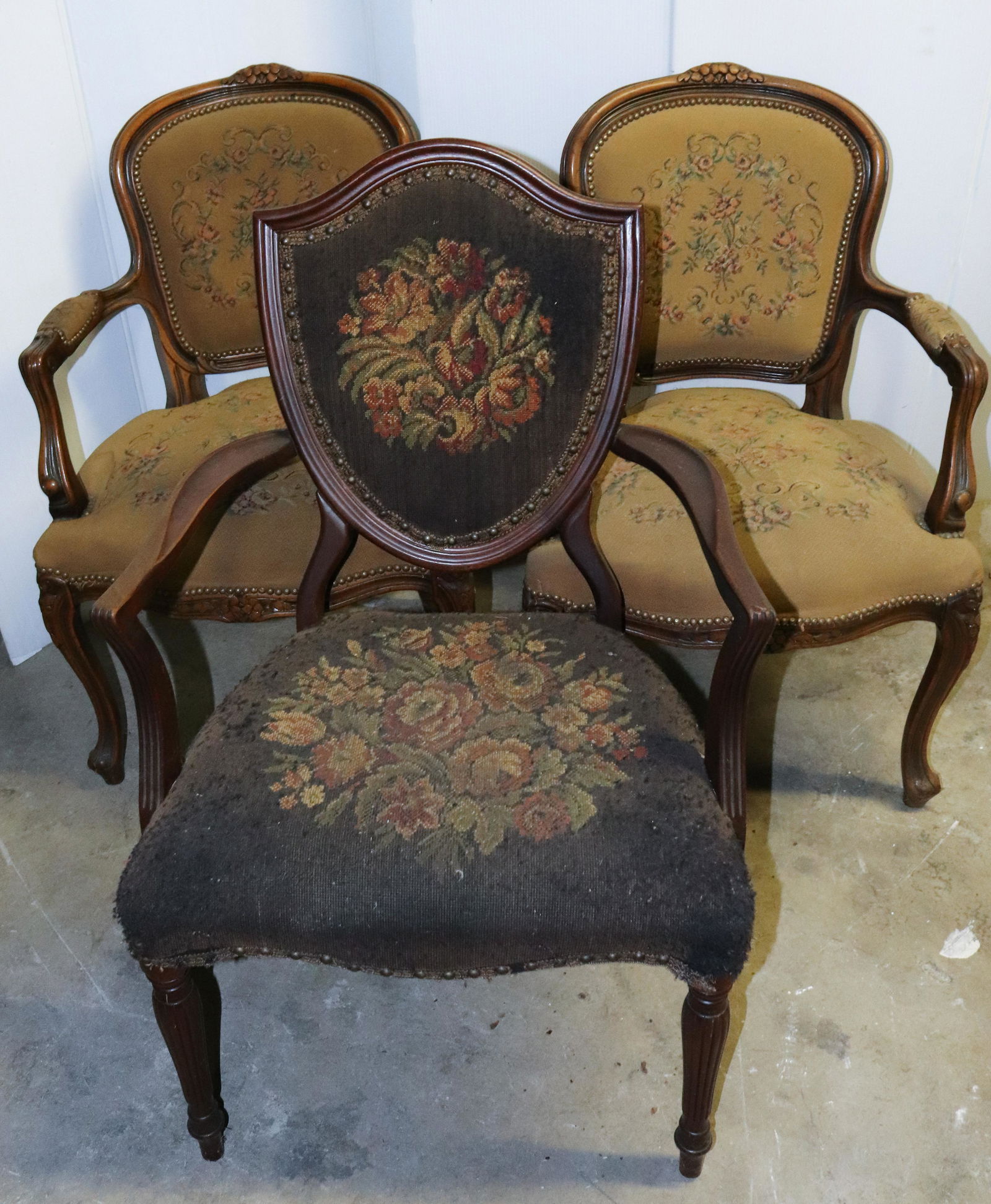 (3) VINTAGE UPHOLSTERED CHAIRS (1 of 3)