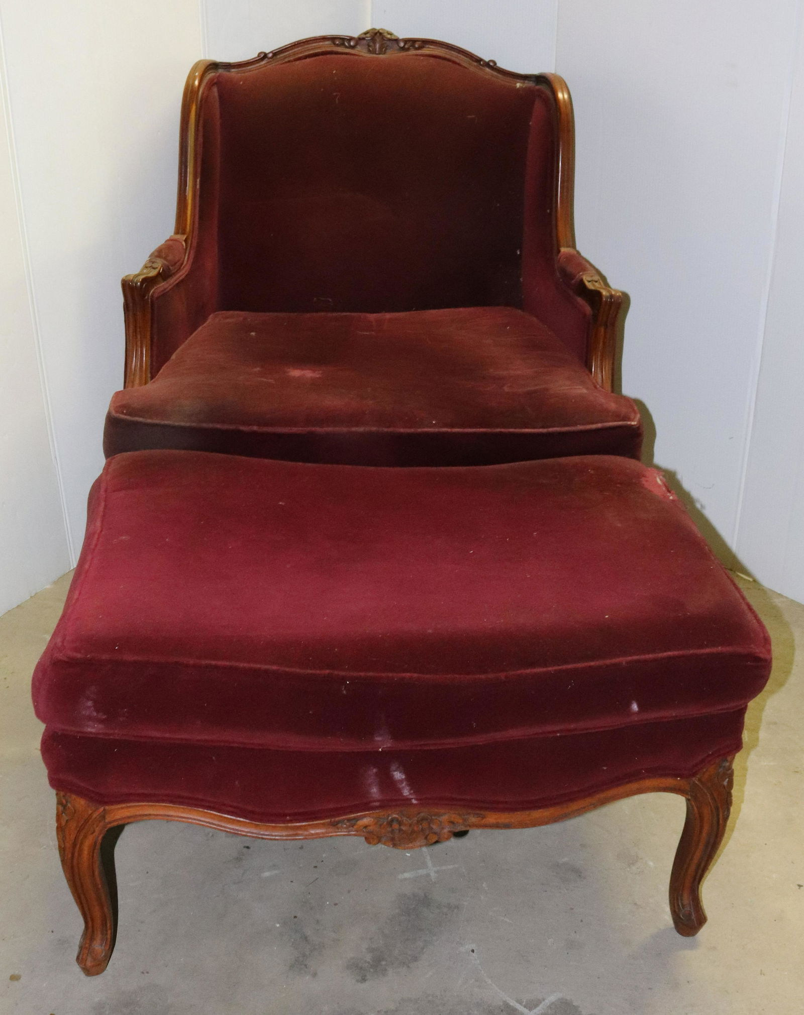 VELVET CHAIR AND OTTOMAN (1 of 8)