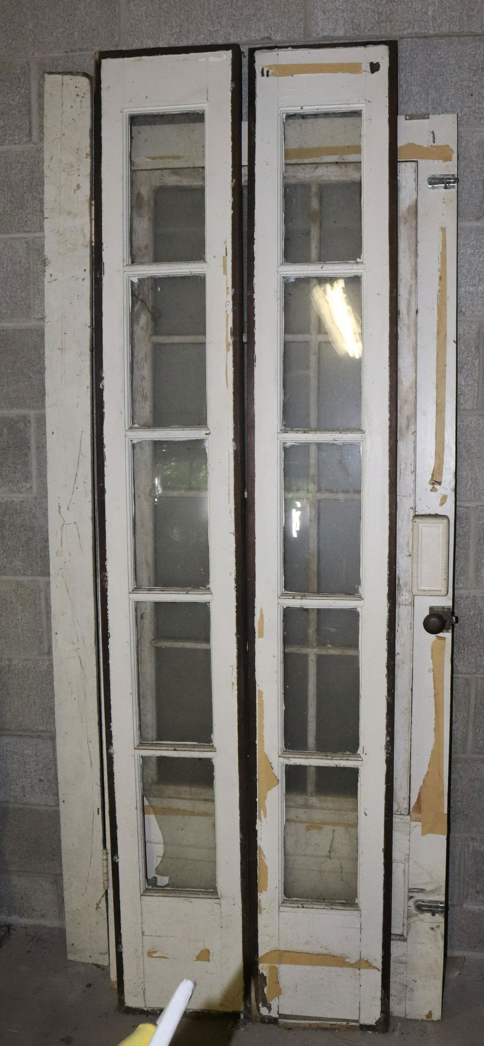 VINTAGE GLASS PANED DOOR AND WINDOWS (1 of 1)