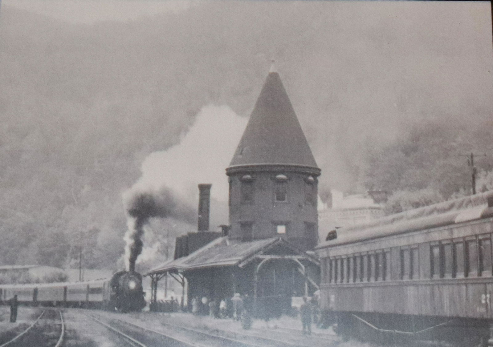 PRINT OF MAUCH CHUNK RAILROAD STATION (1 of 3)