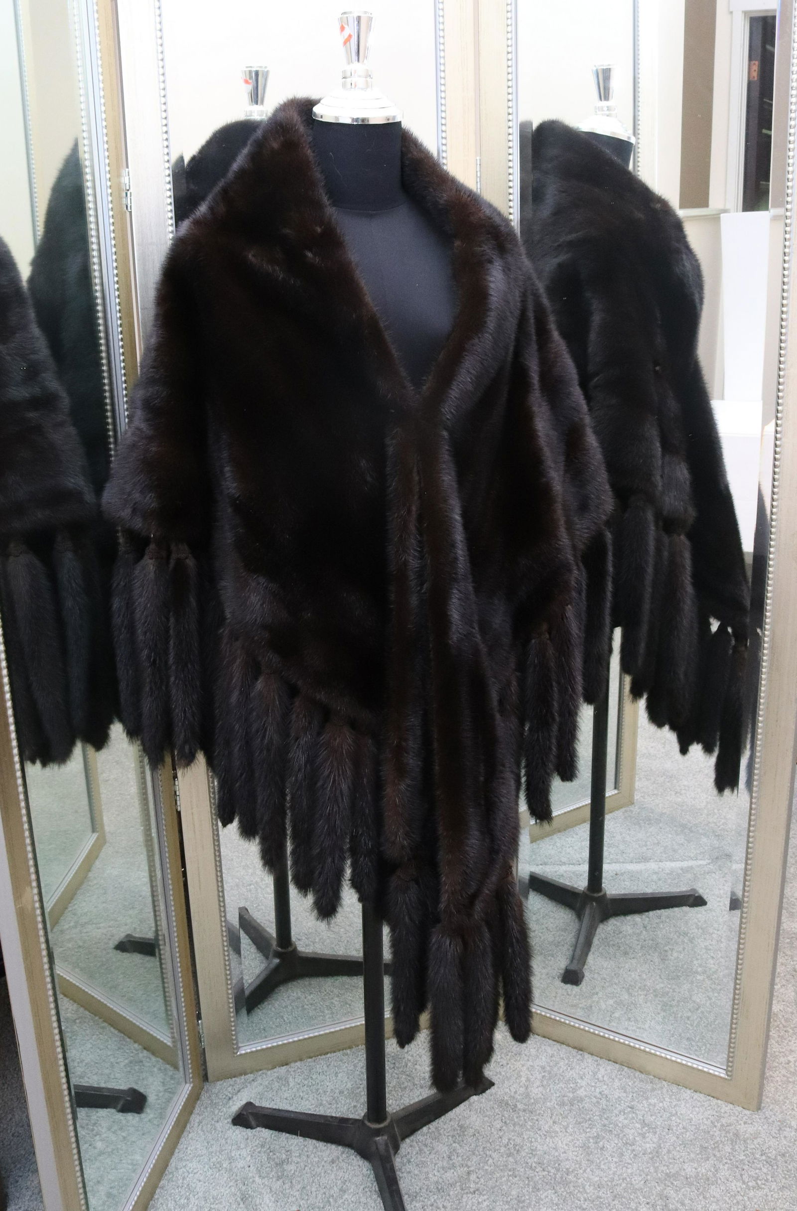 VINTAGE MINK FUR COAT (1 of 4)