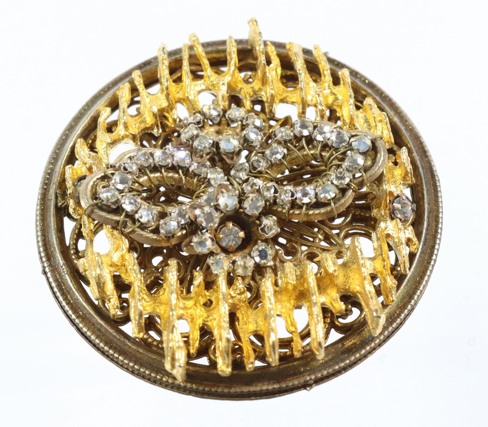 STANLEY HAGLER BROOCH: ROUND WITH MODERN DESIGN WIRED CONSTRUCTION 2" DIAMETER UNMARKED Terms: THIS IS AN ON-SITE ONLINE ONLY AUCTION. THE SALE ADDRESS IS 718 STOKES MILL RD. EAST STROUDSBURG, PA 18302. THIS IS THE ESTATE O