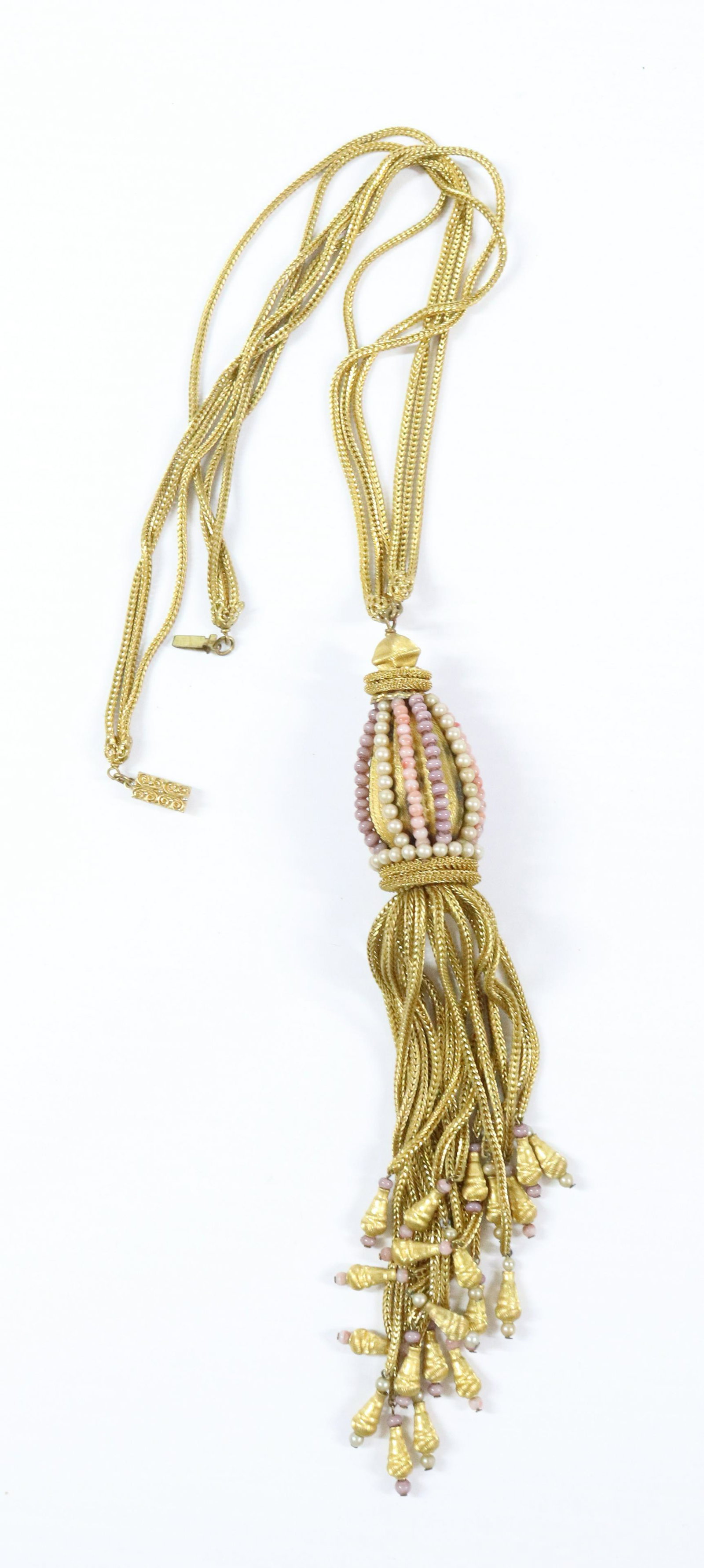 STANLEY HAGLER NECKLACE: SIX GOLD STRANDS AND LARGE PENDANT DIFFERENT COLORS OF PEARLS Terms: THIS IS AN ON-SITE ONLINE ONLY AUCTION. THE SALE ADDRESS IS 718 STOKES MILL RD. EAST STROUDSBURG, PA 18302. THIS IS THE ESTATE OF C