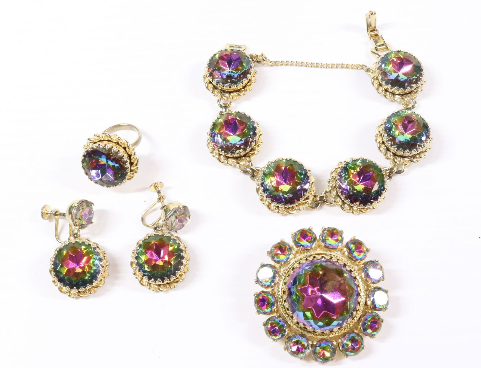 SCHIAPARELLI SUITE (1 of 3)