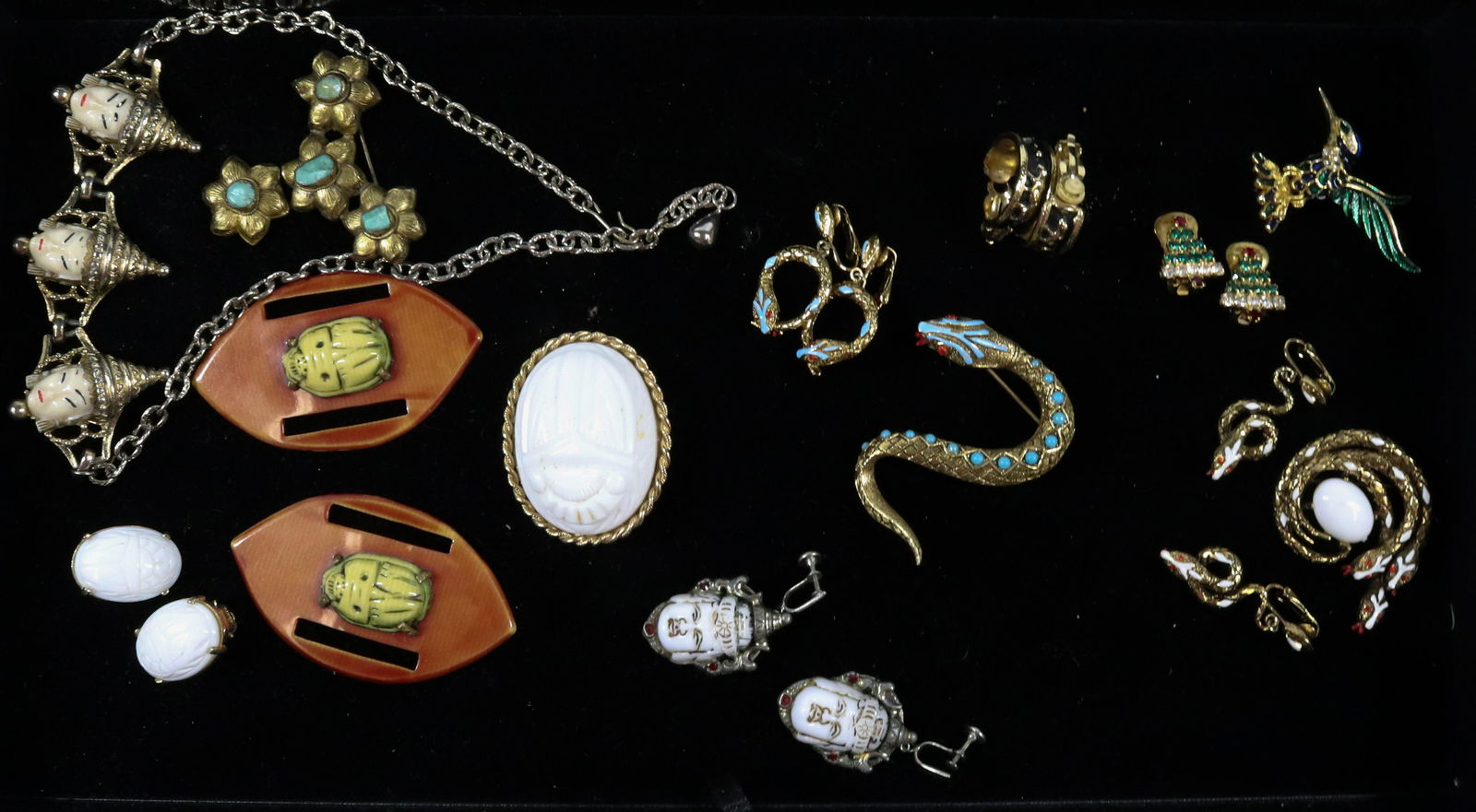 COSTUME JEWELRY TRAY LOT (1 of 3)