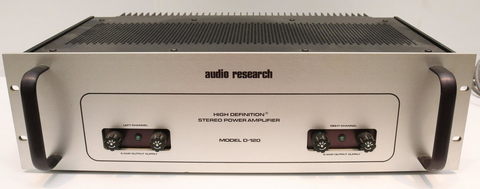 VINTAGE AUDIO RESEARCH POWER AMPLIFIER (1 of 5)