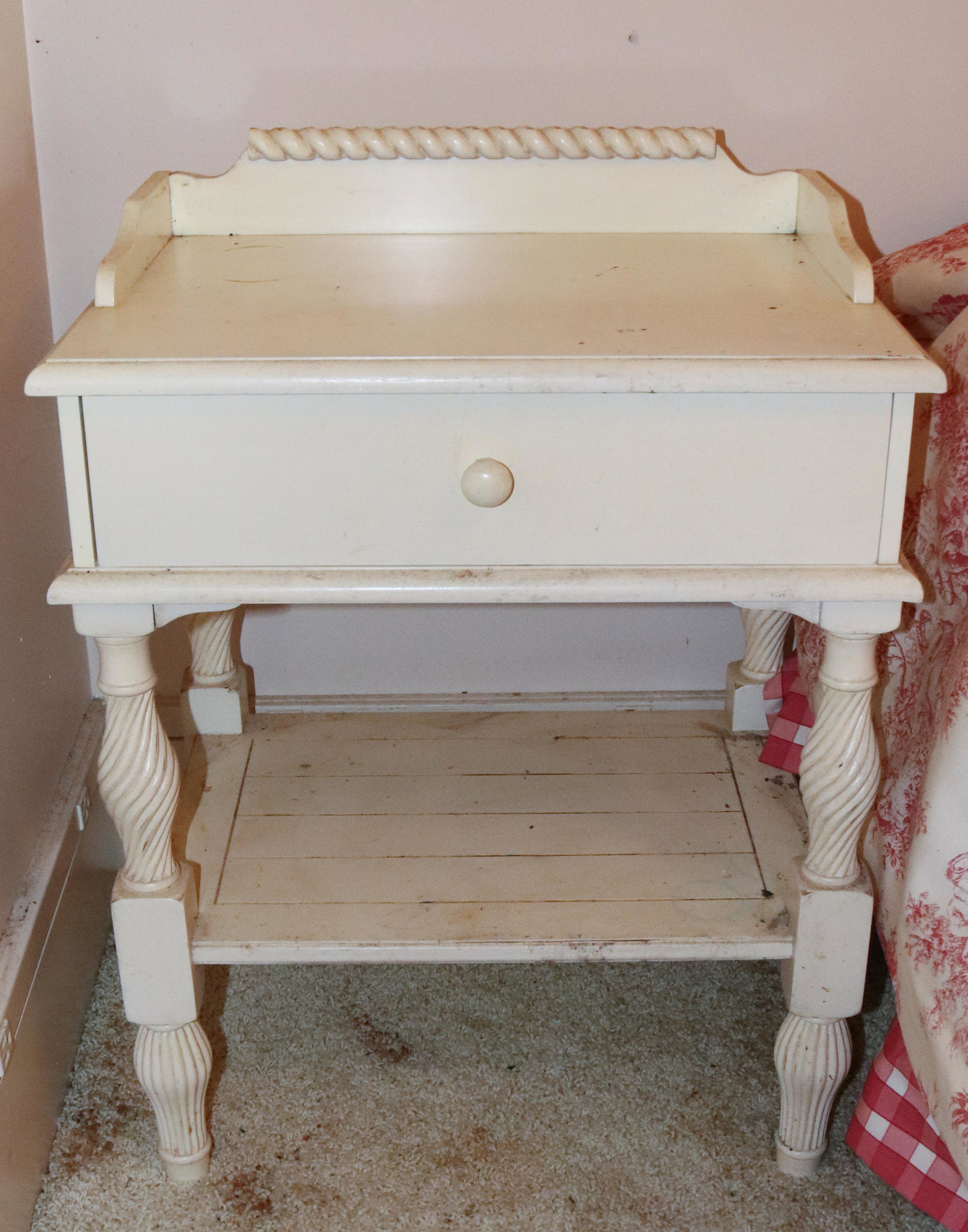 PAIR OF BEDSIDE TABLES (1 of 3)