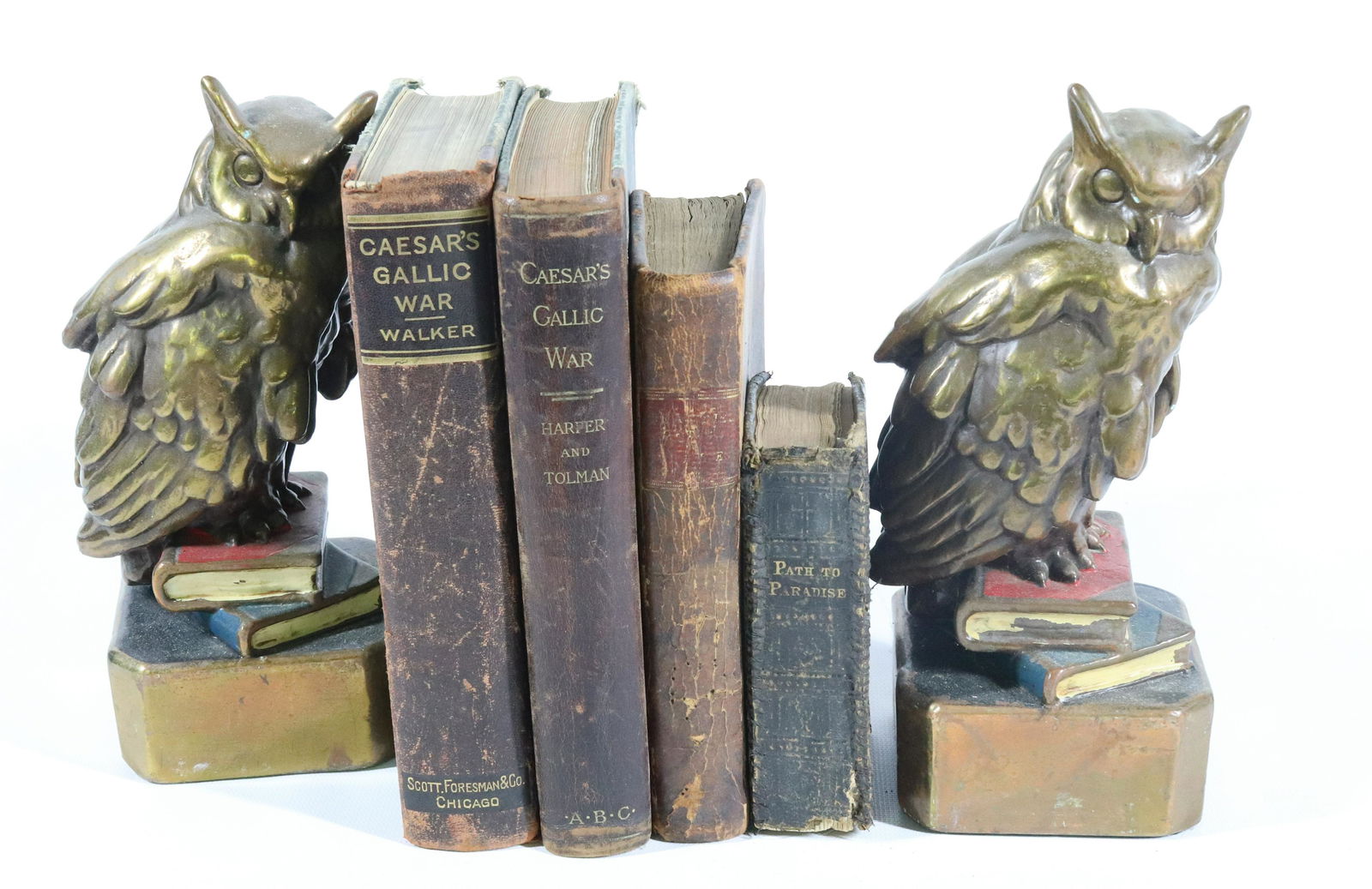BOOKENDS AND LEATHER BOOKS (1 of 5)