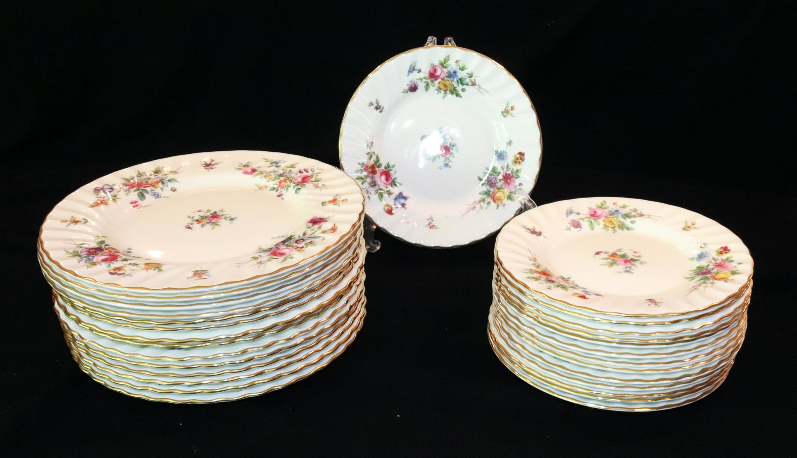 MINTON CHINA: 14- 8" SALAD AND 14- 6 1/4 BB PLATES TERMS: THIS IS AN ON-SITE ONLINE ONLY AUCTION. THE SALE ADDRESS IS 718 STOKES MILL RD. EAST STROUDSBURG, PA 18302. THIS IS THE ESTATE OF CANDACE BRIGGS. THERE WILL