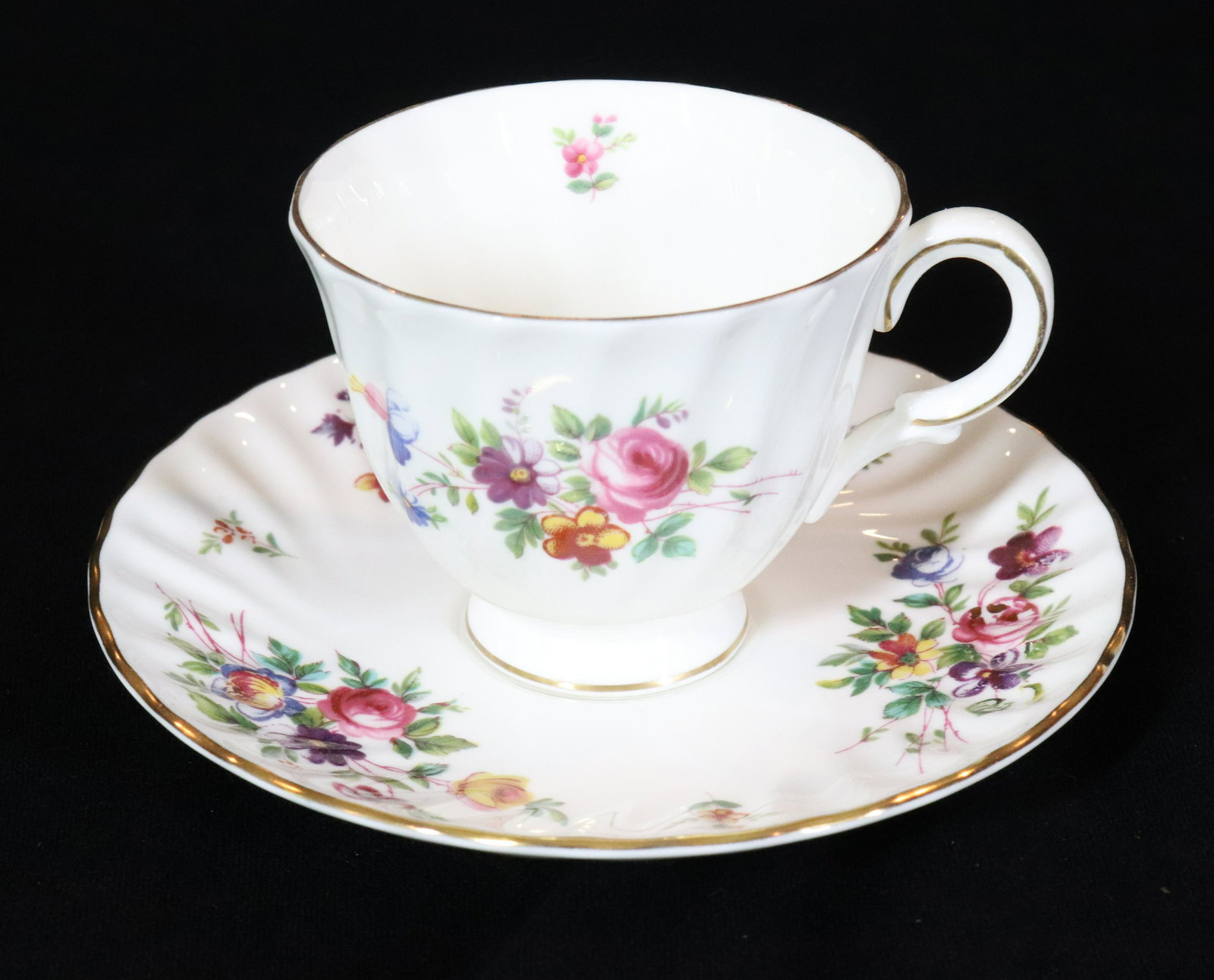 MINTON CHINA: 14- TEA CUPS AND SAUCERS TERMS: THIS IS AN ON-SITE ONLINE ONLY AUCTION. THE SALE ADDRESS IS 718 STOKES MILL RD. EAST STROUDSBURG, PA 18302. THIS IS THE ESTATE OF CANDACE BRIGGS. THERE WILL BE 2 PARTS
