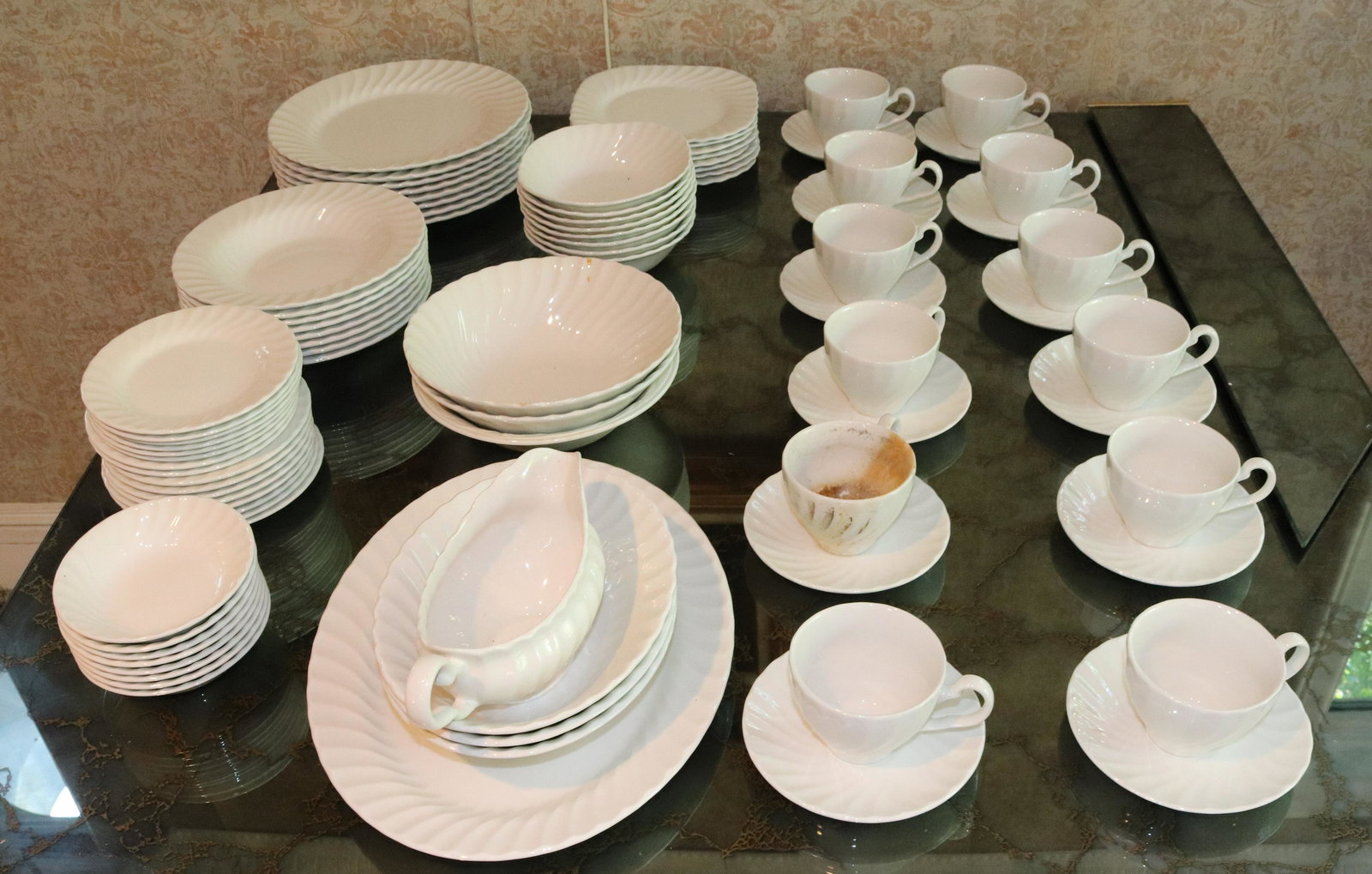 SET OF WHITE DISHES (1 of 3)