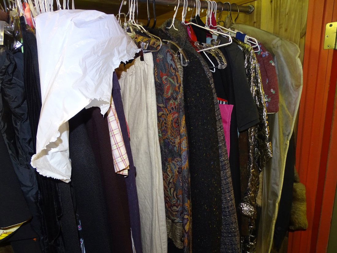 CLOTHING LOT (1 of 5)