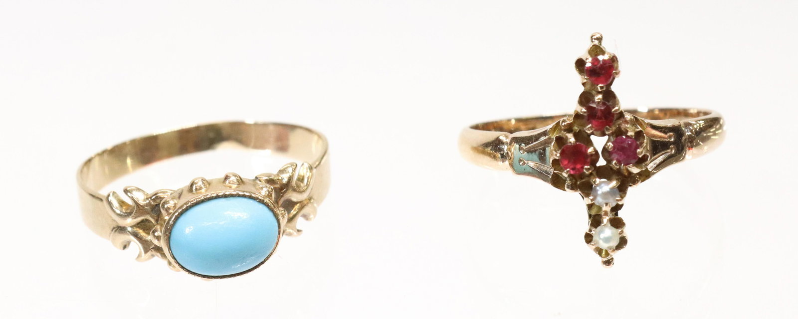 (2) VICTORIAN GOLD RINGS (1 of 4)