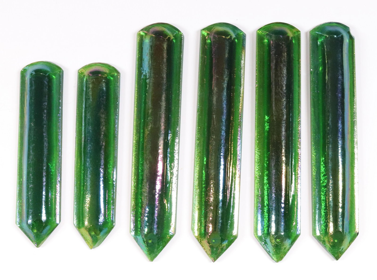 (6) TIFFANY EMERALD GREEN PRISMS (1 of 4)