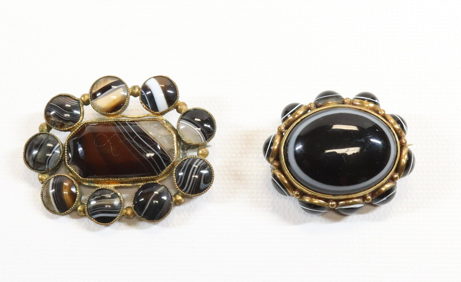 SCOTTISH BANDED AGATE BROOCHES (1 of 2)