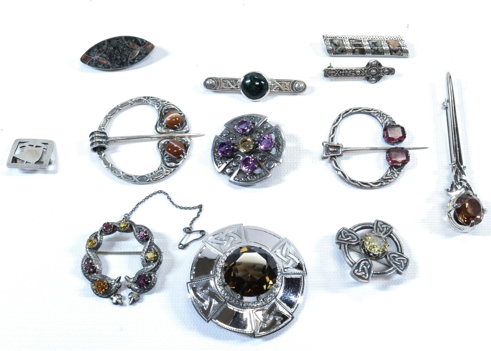 SCOTTISH/CELTIC SILVER JEWELRY (1 of 2)