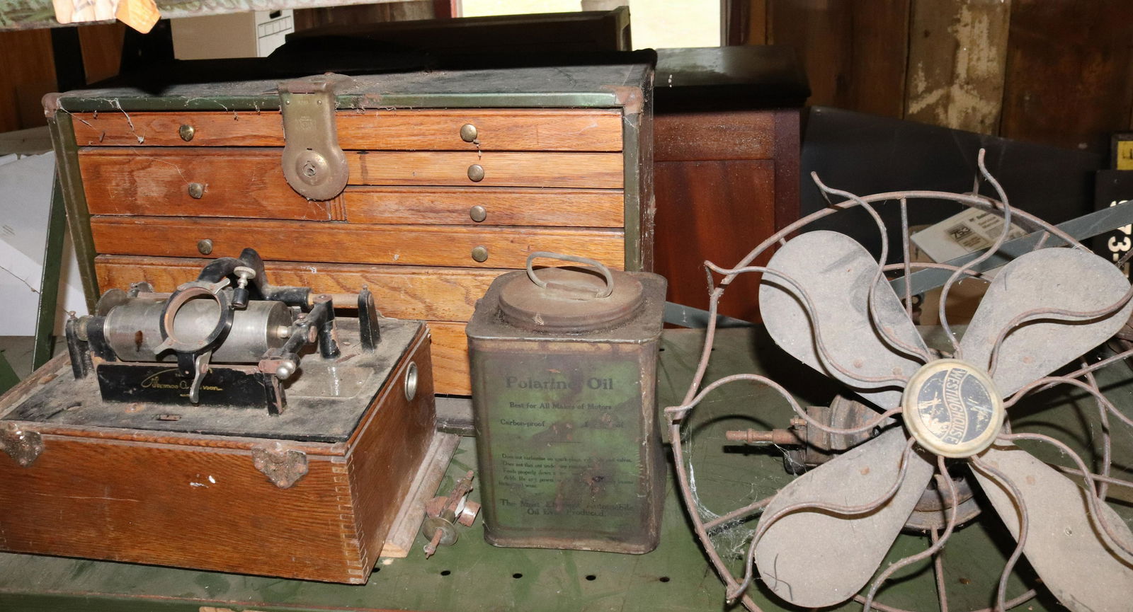 ANTIQUE ITEMS (1 of 4)