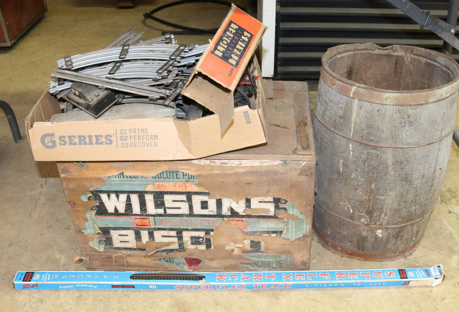 TRAIN TRACK AND MORE: NAIL KEG, ADV. BOX AND TRAIN ITEMS PLEASE READ CAREFULLY BEFORE BIDDING. THIS SALE IS ONLINE ONLY AND PICK-UP ONLY. IF YOU CANNOT PICK THE ITEMS UP YOU PURCHASED PLEASE DO NOT BID. THERE ARE SOME ITEM