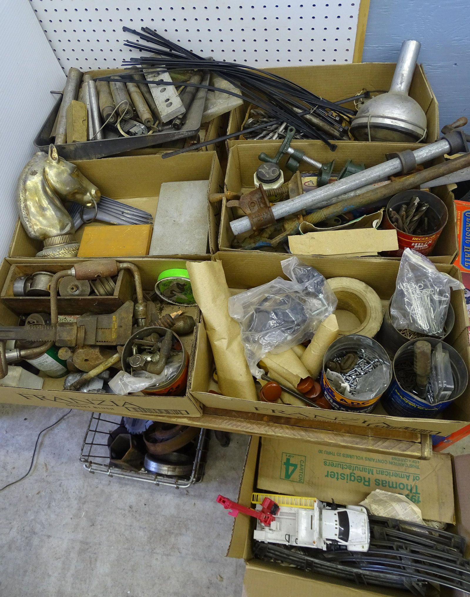 TOOLS AND MORE: EIGHT BOXES OF TOOLS AND MORE PLEASE READ CAREFULLY BEFORE BIDDING. THIS SALE IS ONLINE ONLY AND PICK-UP ONLY. IF YOU CANNOT PICK THE ITEMS UP YOU PURCHASED PLEASE DO NOT BID. THERE ARE SOME ITEMS LIS