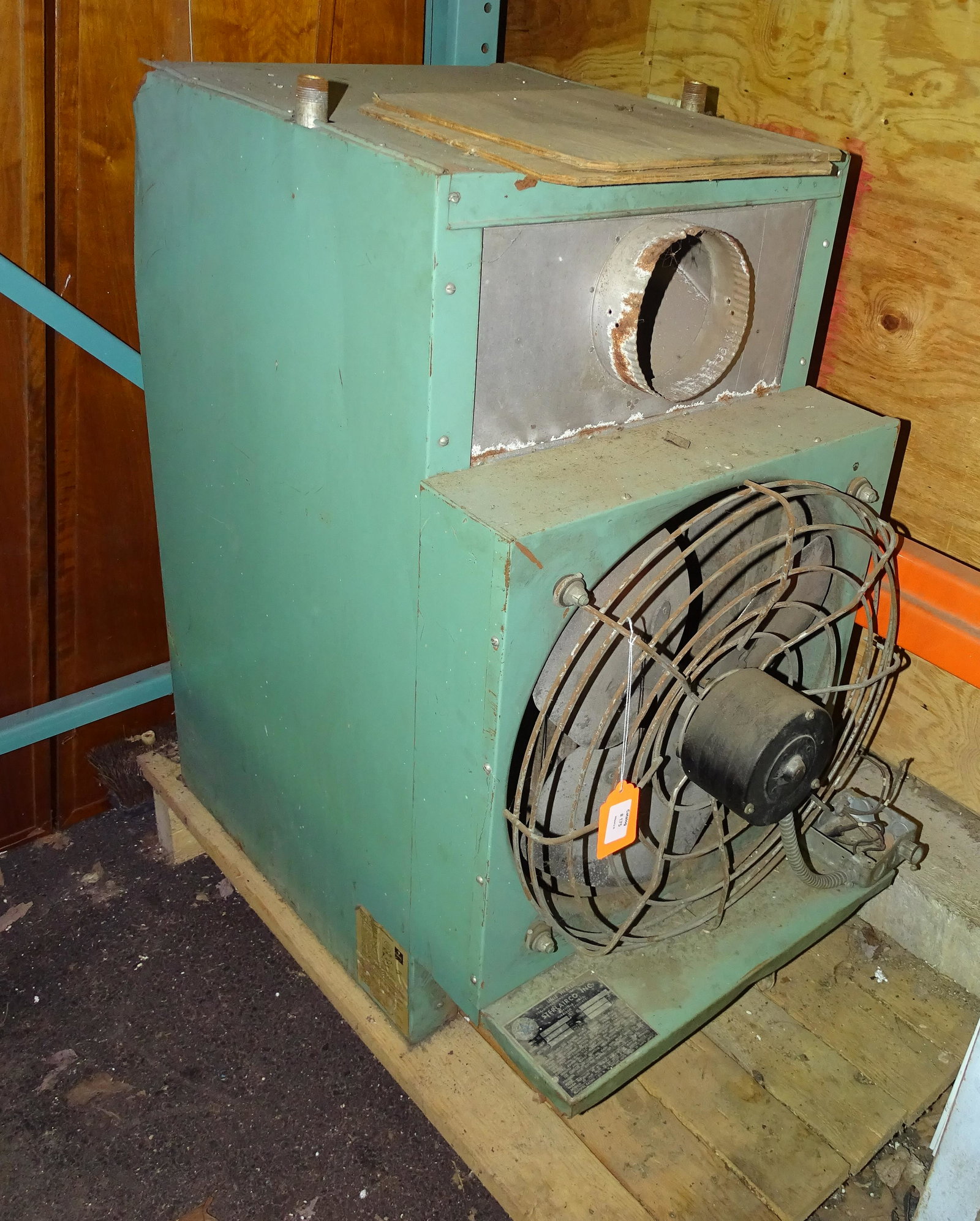 STERLAIRCO INDUSTRIAL HEATER: GAS HEATER PLEASE READ CAREFULLY BEFORE BIDDING. THIS SALE IS ONLINE ONLY AND PICK-UP ONLY. IF YOU CANNOT PICK THE ITEMS UP YOU PURCHASED PLEASE DO NOT BID. THERE ARE SOME ITEMS LISTED WHICH MAY OR MA