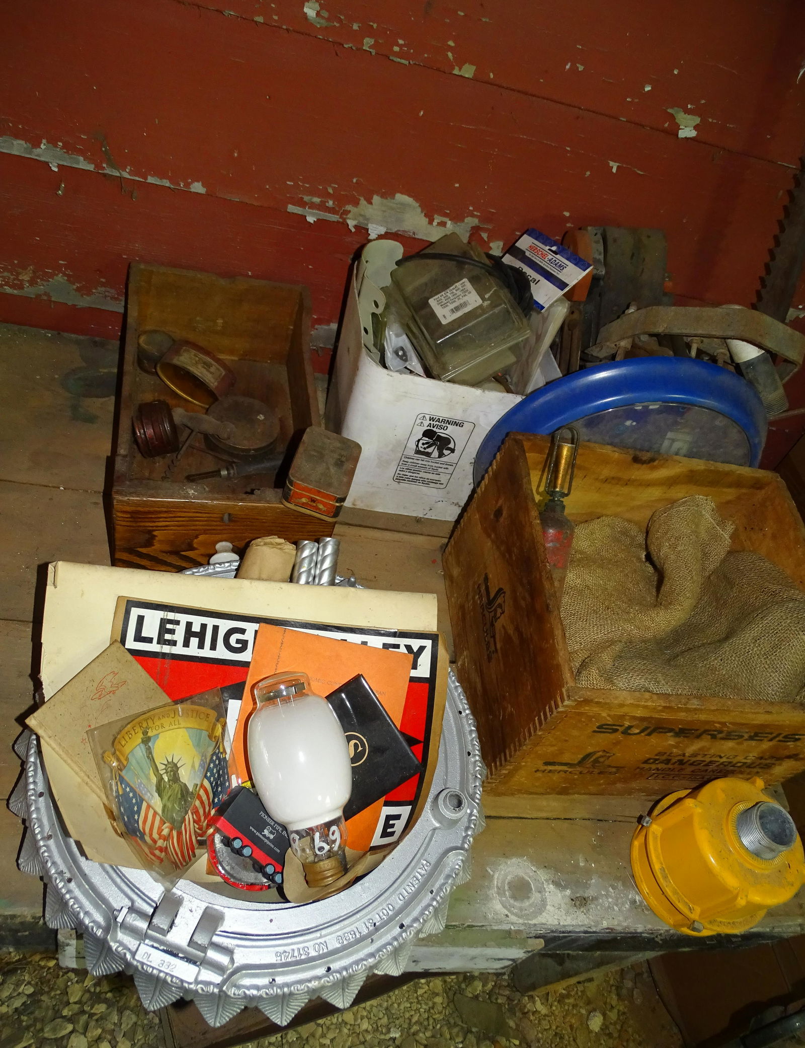 VINTAGE ADVERTISING AND ANTIQUE LOT: ADVERTISING TINS, POSTER, CRATE, AND MORE - LIGHTBULB PLEASE READ CAREFULLY BEFORE BIDDING. THIS SALE IS ONLINE ONLY AND PICK-UP ONLY. IF YOU CANNOT PICK THE ITEMS UP YOU PURCHASED PLEASE DO NOT BID.