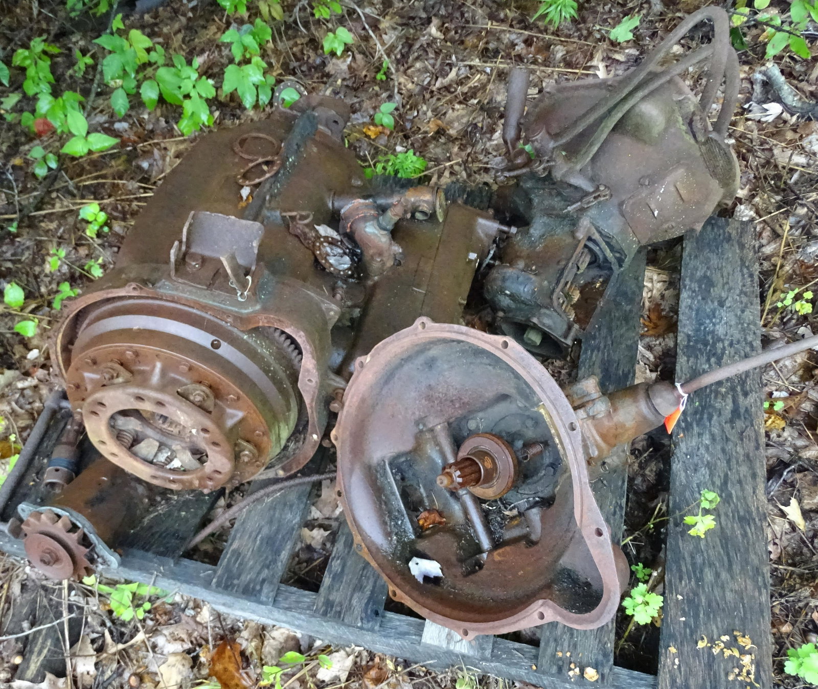 AUTOMOTIVE PALLET CONTENTS (1 of 3)