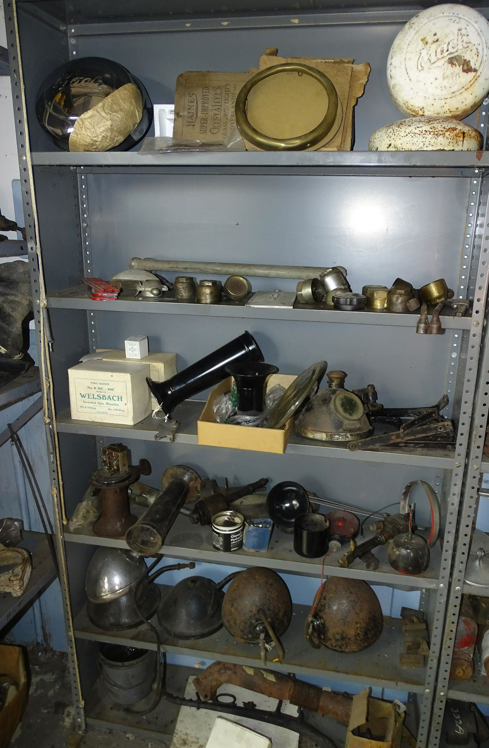 ANTIQUE CAR PARTS (1 of 5)