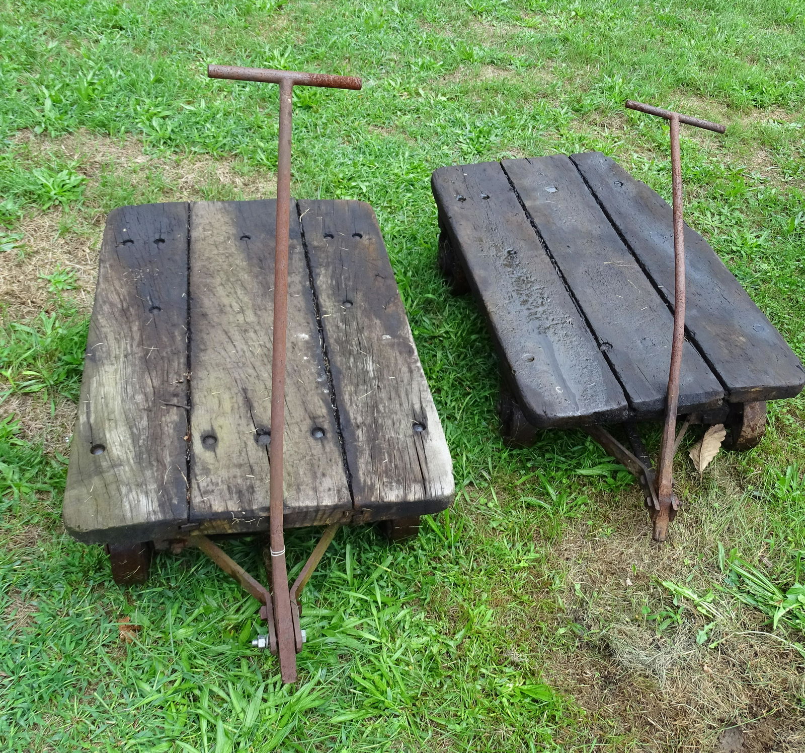 WOODEN CARTS (1 of 2)